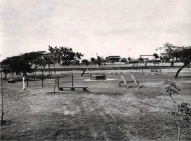 Parque con juegos para niños, Cardón 1962